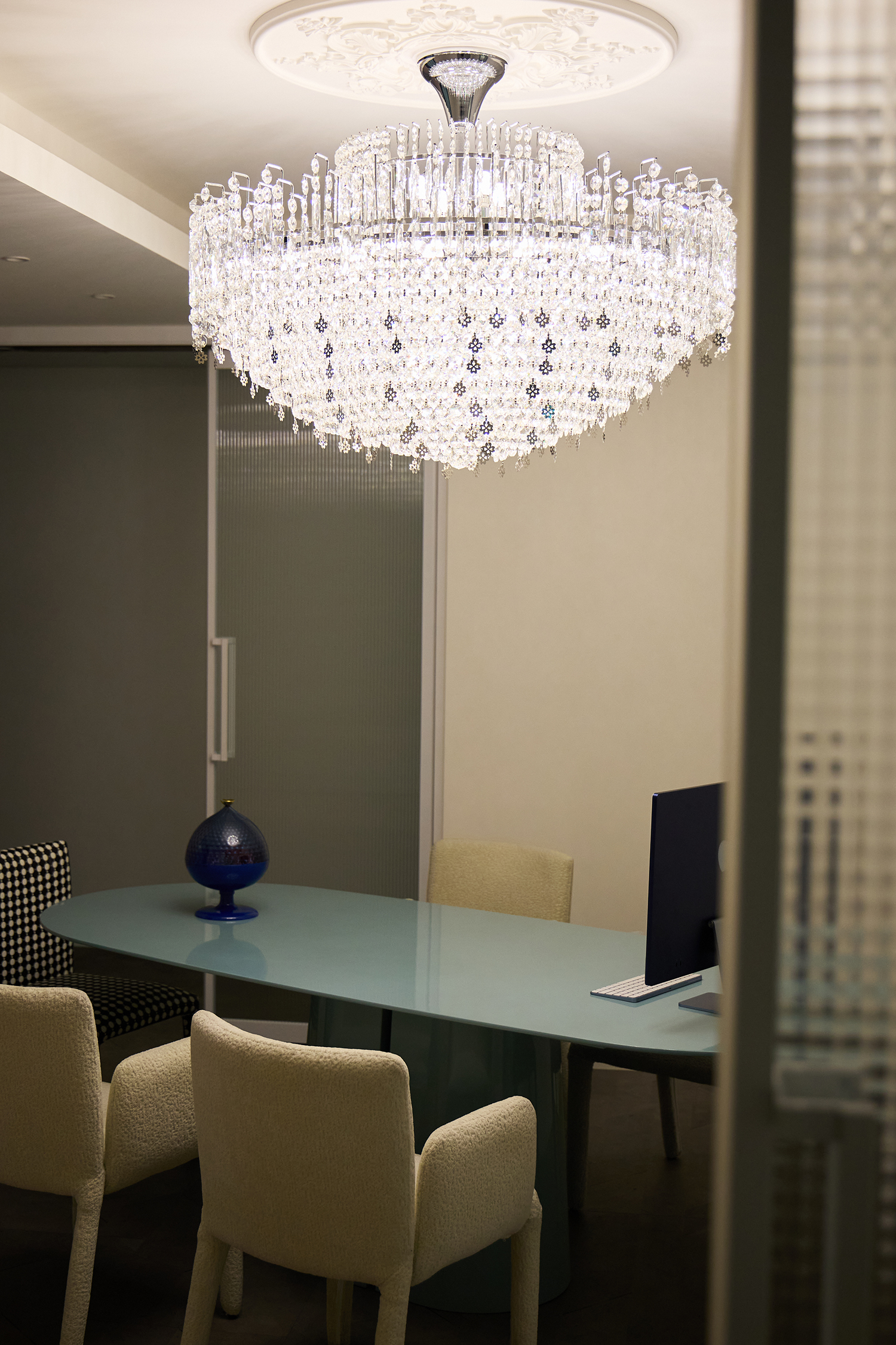 ���϶� ���� �繫�� �� ���� 11